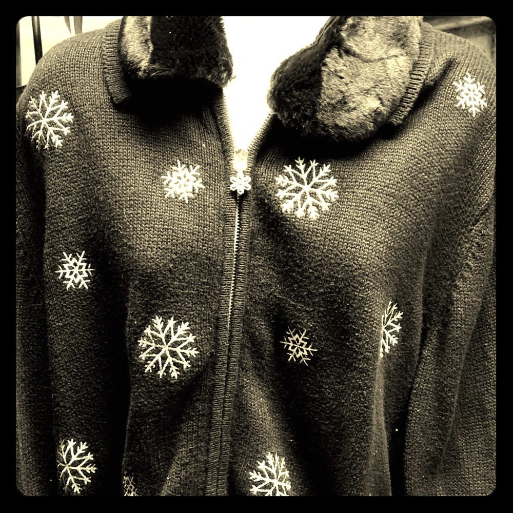 Snowflake Sweater with full zipper